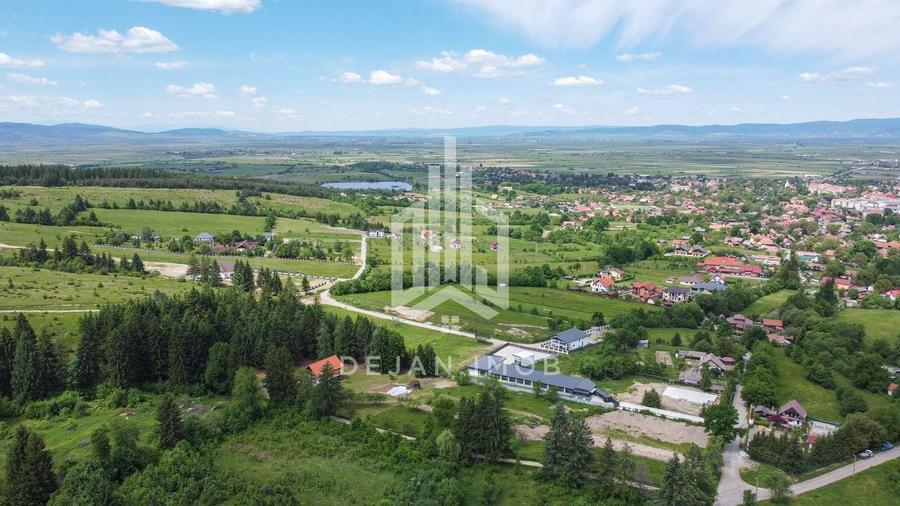 Teren Construcții intravilan de 784 mp, în Sud
