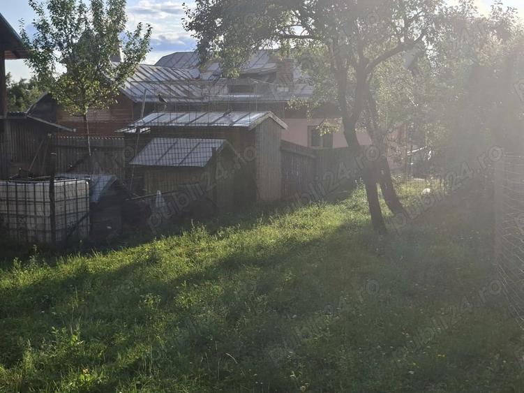Teren de 5524 mp, în Poiana