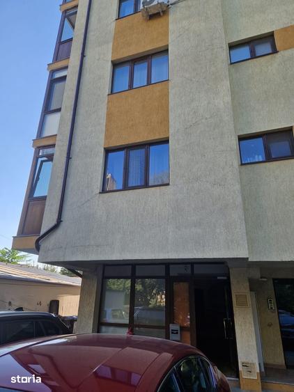 Spațiu comercial, de 147 mp, în Drumul Taberei