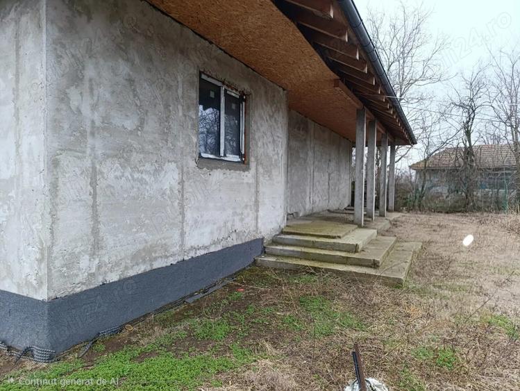 Casa si teren de vanzare - 6
