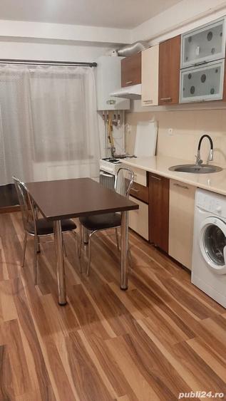 PROPRIETAR vand ap 2 cam, et 2 in vila. Parcare. Bacau - 10