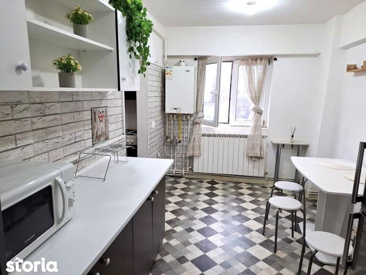 apartament 2 camere , etaj 1, zona Mall , mobilat - 7