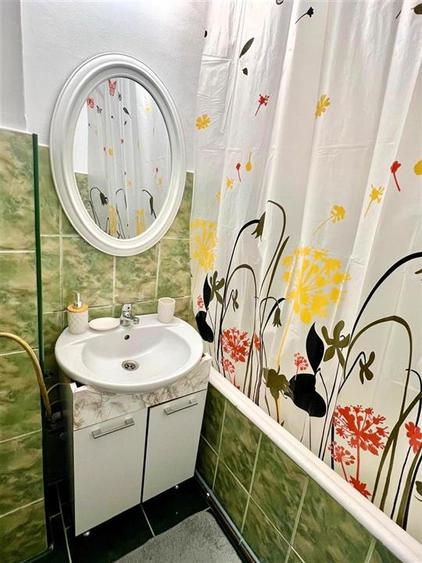 Garsoniera spatioasa 40 mp zona Saturn - 9