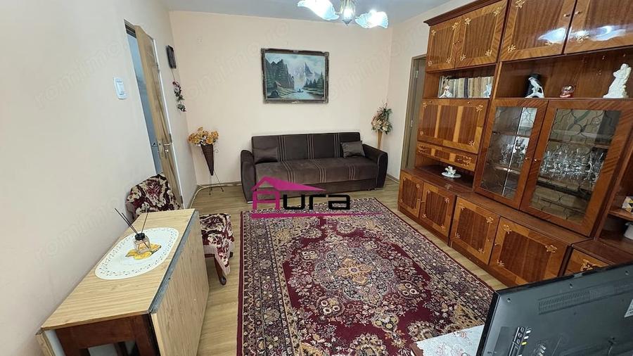 Inchiriez apartament 2 camere zona Str.Isaccei - 9