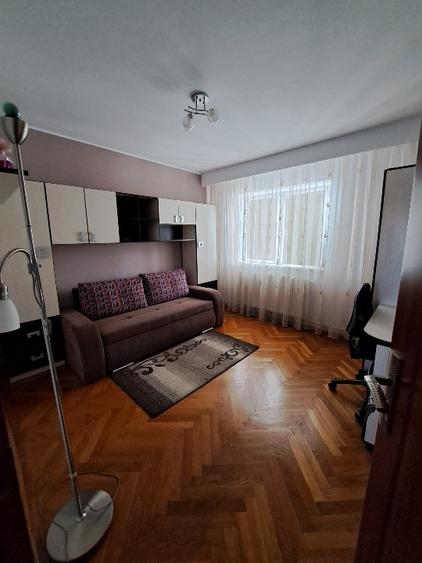 Apartament modern 2 camere,renovat,amplasare foarte buna - 1