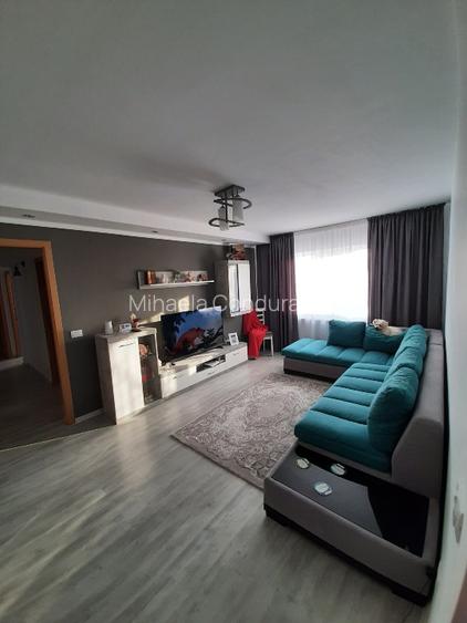 Apartament 4 camere, micro 16,complex sitetu