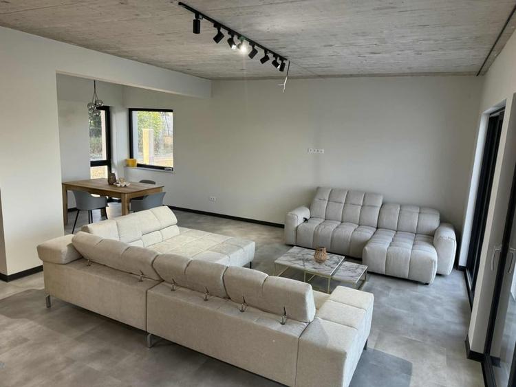 Vila de lux, 220 mp, la cheie, Dezmir - 6