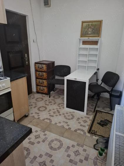 Inchiriez apartament 2 camere decomandat parter CAM, zona lini?tita - 3