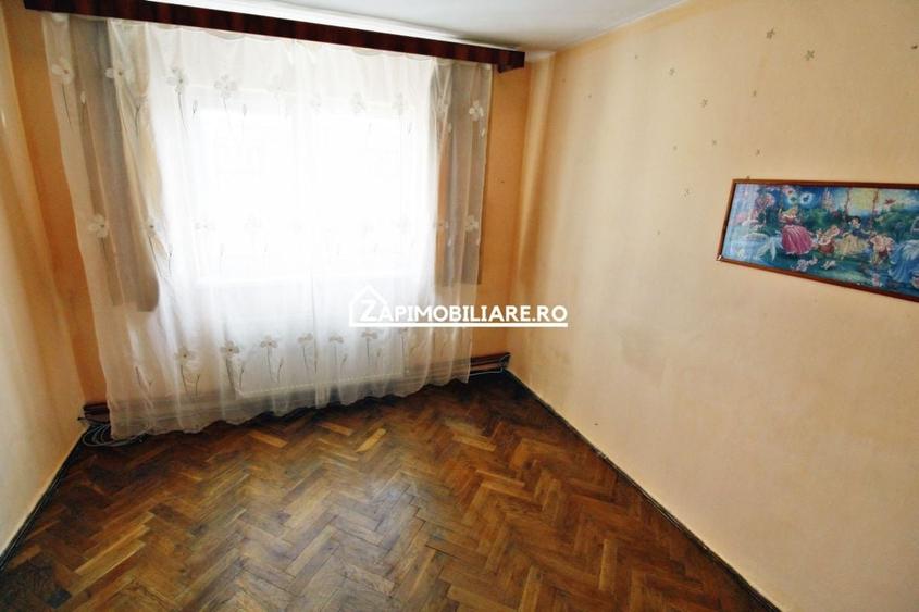 Dambu Pietros - Zona Ansamblul Muresul - 4 camere - 2 balcoane - 3