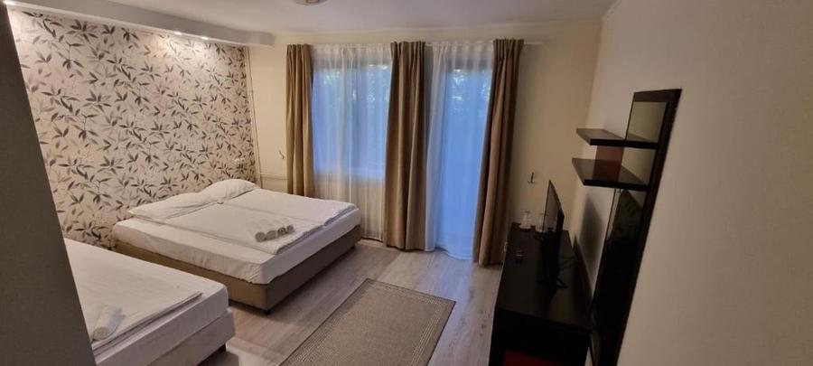 PENSIUNE in PREDEAL, cu 19 camere, restaurant, bar si 2 terase - 10