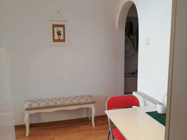 Garsoniera Piata Romana de inchiriat - 3