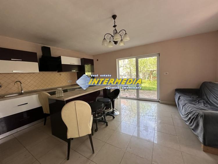 Proprietate 2 case curte pavata Teren 700 mp Hotel CETATE gard utilitati - 4