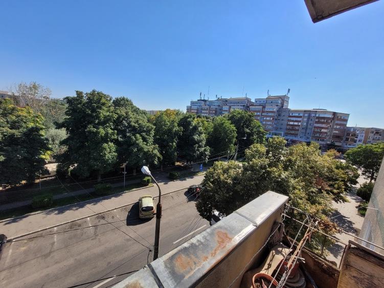 Apartament 4 camere, ultracentral, Rosiori de Vede | 79,65 mp utili - 14