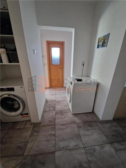 Apartament 3 camere decomandat zona Micro 3 - 6