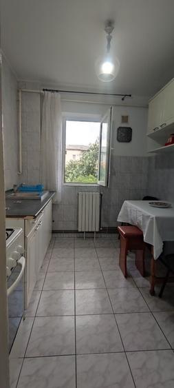Inchiriez apartament cu 2 camere - 1