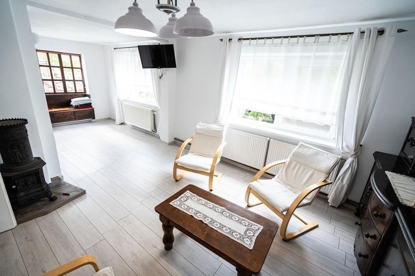 Casa 130 MP utili cu teren 2822 MP cu posibilitate destinatie comerciala - 4