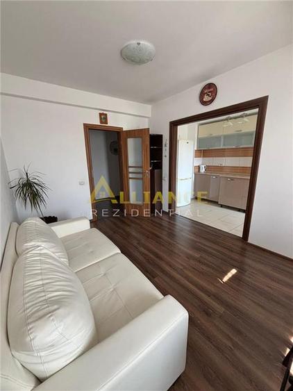 Apartament 3 camere de vanzare – 58 mp – etaj 3/3 – pret 105.000 euro - 2