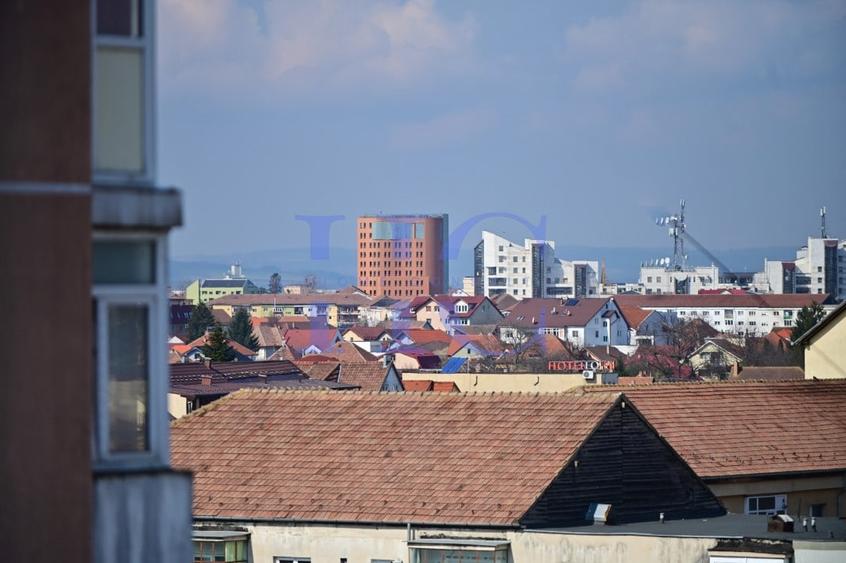 Apartament de inchiriat2 camere - decomandat - Vasile Aaron - 55mp - 7