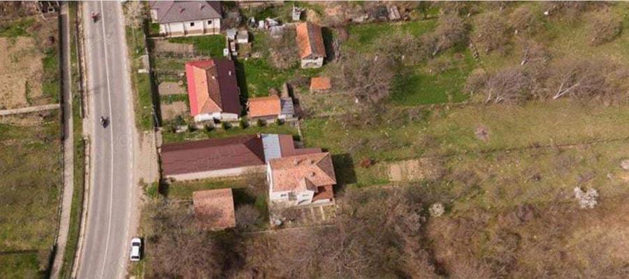 De vanzare, casa cu curte si gradina in Com. Viperesti, Jud. Buzau, la DN10 - 2