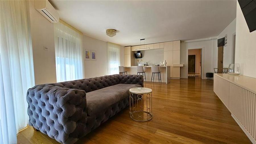 Apartament de LUX 4 camere 106mp, 2 balcoane, cartier Zorilor, 5 minute de UMF - 1