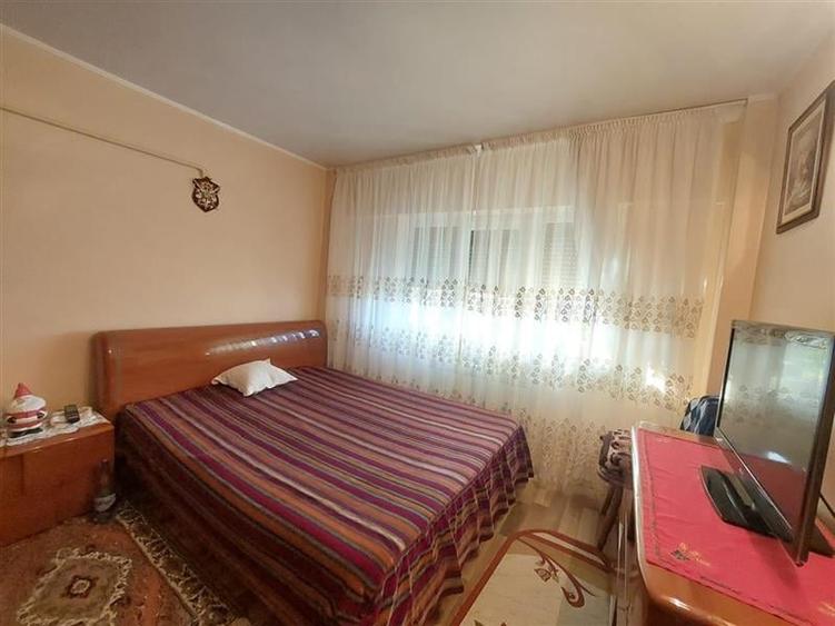 Apartament cu 3 camere  de vanzare zona centrala Tulcea - 6