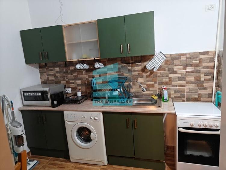 2 Cam- Calea Calarasilor- Unirii- Mobilat-utilat- 50 mp- Mutare rapida - 1