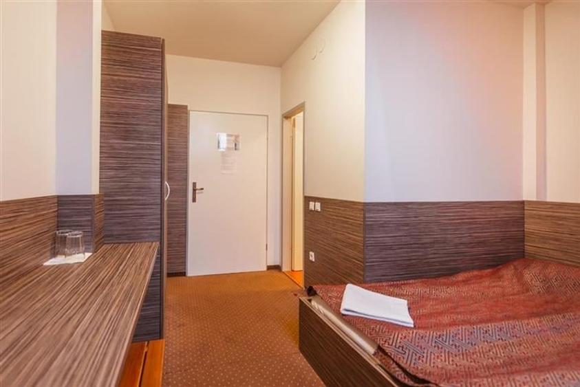 Motel Restaurant Veritas Sovata langa DN13A - 29