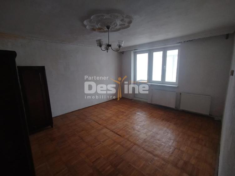 Grasoniera 42 mp strada Rozelor in spate la OMV 38.000€ - 2