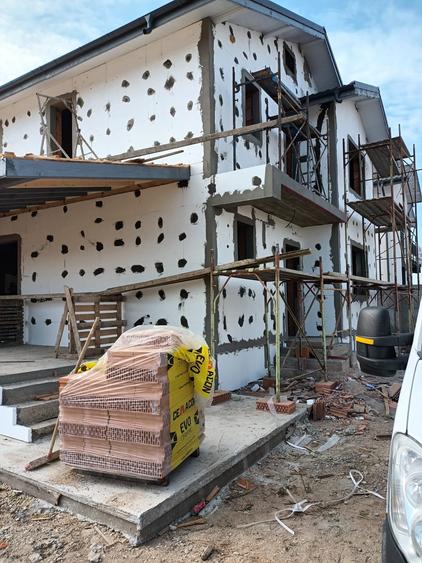 FARA COMISIOANE casa cu 4 camere 2 bai P+1 pod terasa camera tehnica la cheie - 5