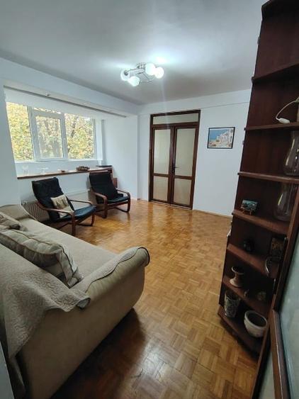 Închiriez apartament 2 camere Piata Sudului - 2