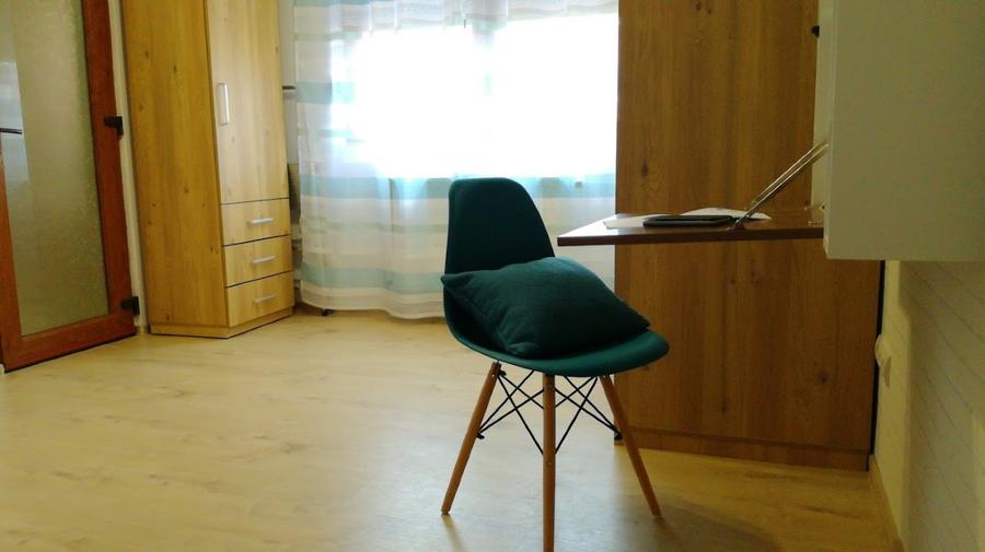 Proprietar, vand garsoniera in bloc reabilitat termic, complet mobilata, et 9/10 - 3