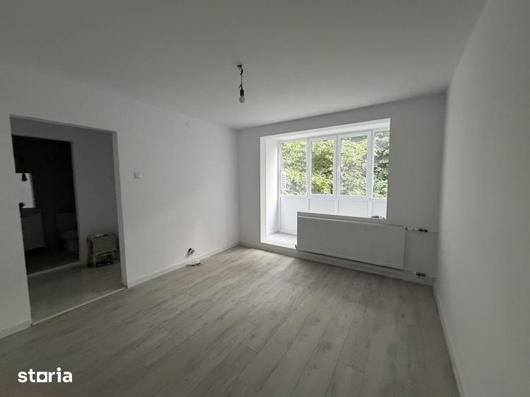 Apartament cu 3 camere în Drumul Taberei