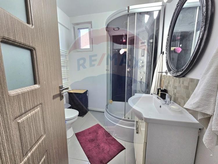 Apartament cu 2 camere circular, mobilat în City Park Mall