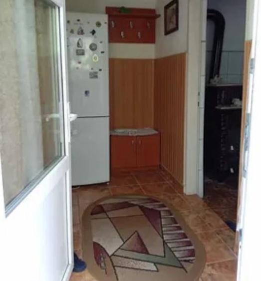 Casa 2 camere de vanzare zona Malu Rosu - 2