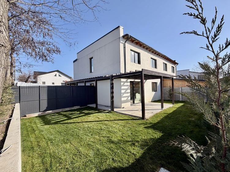 Casa 4 camere in complex rezidential Dealul Viilor Dragasani - 2