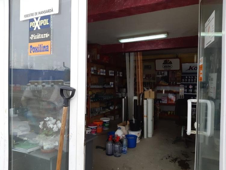 Imobilstar vinde/ inchiriaza magazin+ depozit in Ungheni - 1