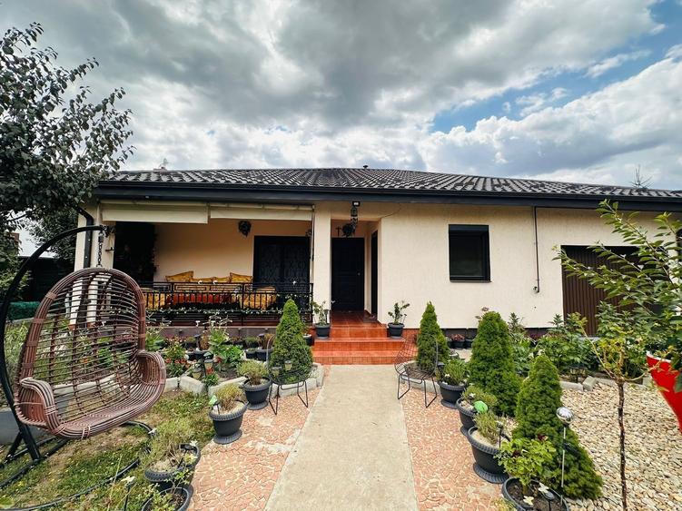 Parter cu structură pentru etaj, curte amenajată și organizare impeca - 4