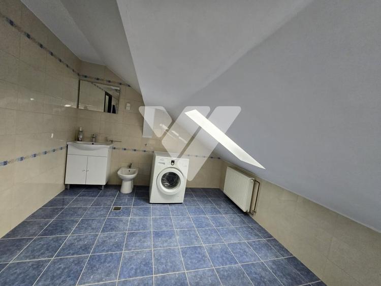 Apartament tip mansarda 3 camere de vanzare Zona Strand - 4