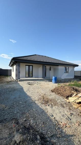 Casa moderna pe parter in Sanpetru,finisaje moderne,pregatita pentru tine - 3