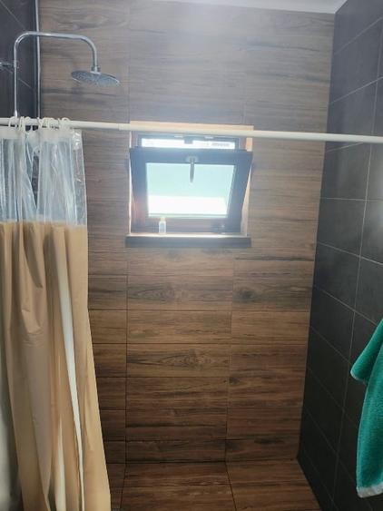 Casă individuală cu 4 camere cu Garaj în Brestei