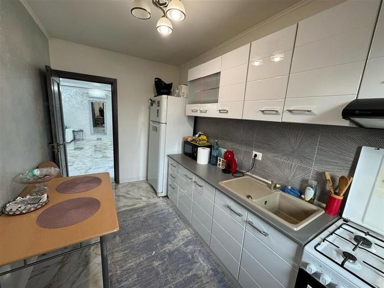 Casa de vanzare , mobilata si utilata complet, constructie noua - 19