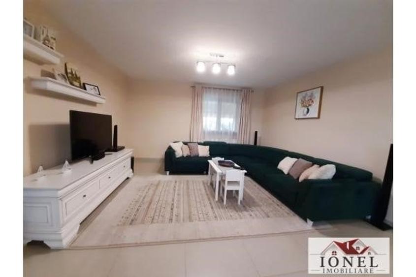 Vanzare casa noua in Alba Iulia -1000 mp teren - 1