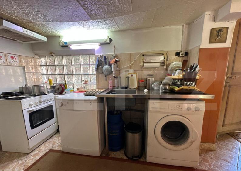 Casa saseasca de vanzare, curte, gradina, teren 3000 mp - Ji - 5