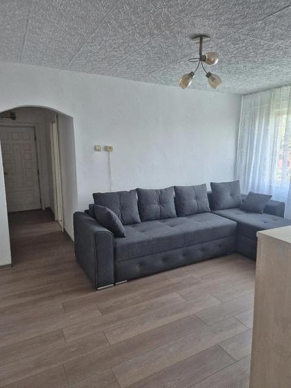 inchiriez apartament doua camere - 1