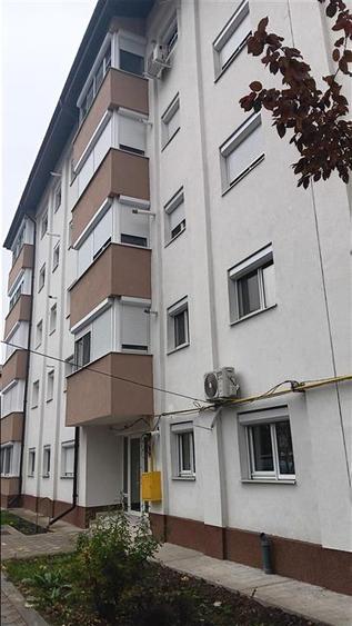 Tomesti  Ap. 2cd s=50mp renovat, et 4/4 cu pod bloc pe cadre, reabilitat termic - 1