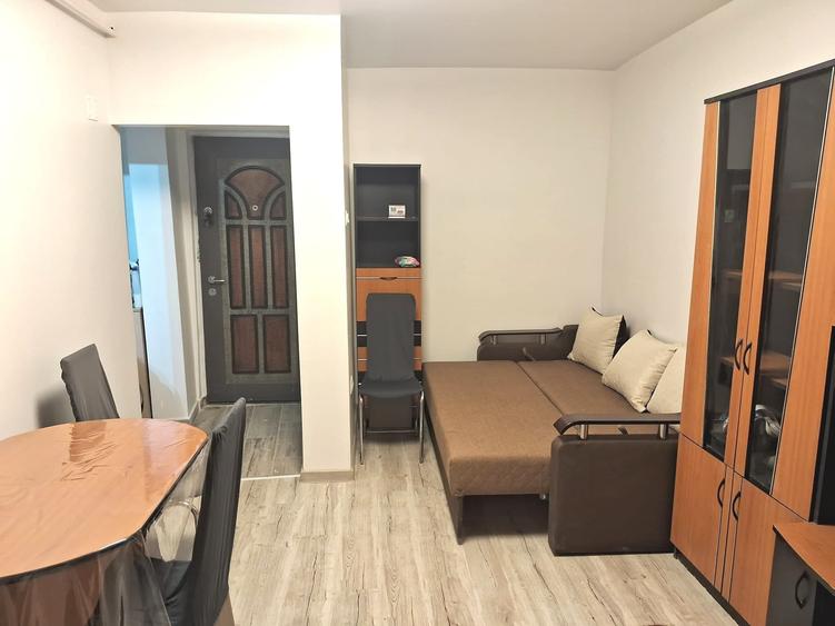 Garsoniera 28mp bloc de apartamente strada T.V.-mobilata 37.500eur neg - 4