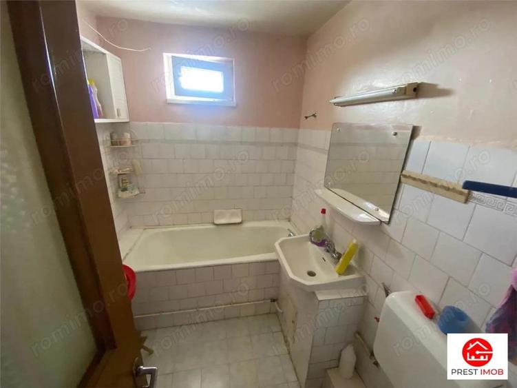 Apartament cu 3 camere de vanzare in Tudor - 5
