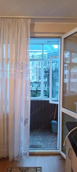 Inchiriez apartament ultracentral. - 2