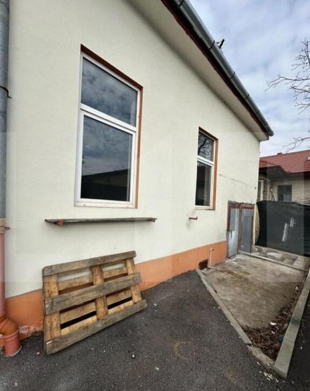 Spatiu comercial 120 mp, 4 parcari, zona strazii Paris - 12