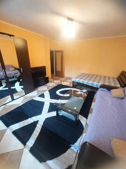 Garsoniera decomandata Bd uniiri- Mall vitan DB1027
